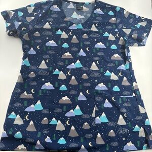 Zoe + Chloe Scrub Top Women's Printed Workwear V-Neck Nurse Clothing